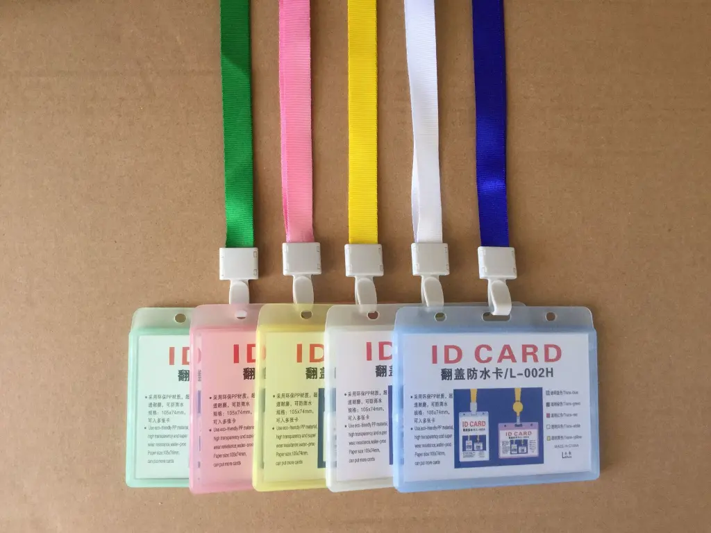 lanyard-pvc-card-holder (32).webp